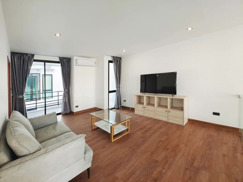 ทาวน์เฮ้าส์ในโครงการ ให้เช่า – ใกล้เซ็นทรัลเฟสติวัล เพียง 10 นาที ค่าเช่า 35,000 บาท / เดือน รหัสทรั, Chiang Mai, San Phra Net, San Sai, Chiang Mai, 3 Bedrooms, 110 sqm, Townhouse For Rent, by Rutchaporn Tunsiri, 500147051 - DDproperty.com