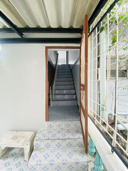 ตึกแถว ซอยบางกร่าง50 นนทบุรี, Nonthaburi, ซอยบางกร่าง50, Bang Krang, Muang Nonthaburi, Nonthaburi, 4 Bedrooms, 144 sqm, Townhouse For Sale, by Nisakorn Chirangkapat, 500147068 - DDproperty.com