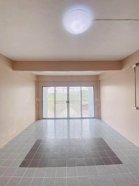 ตึกแถว ซอยบางกร่าง50 นนทบุรี, Nonthaburi, ซอยบางกร่าง50, Bang Krang, Muang Nonthaburi, Nonthaburi, 4 Bedrooms, 144 sqm, Townhouse For Sale, by Nisakorn Chirangkapat, 500147068 - DDproperty.com