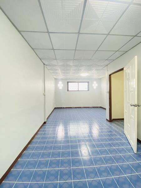 ตึกแถว ซอยบางกร่าง50 นนทบุรี, Nonthaburi, ซอยบางกร่าง50, Bang Krang, Muang Nonthaburi, Nonthaburi, 4 Bedrooms, 144 sqm, Townhouse For Sale, by Nisakorn Chirangkapat, 500147068 - DDproperty.com