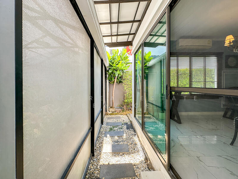 ขาย - Mantana Srinakarin - Bangna : มัณฑนา ศรีนครินทร์ - บางนา, สมุทรปราการ