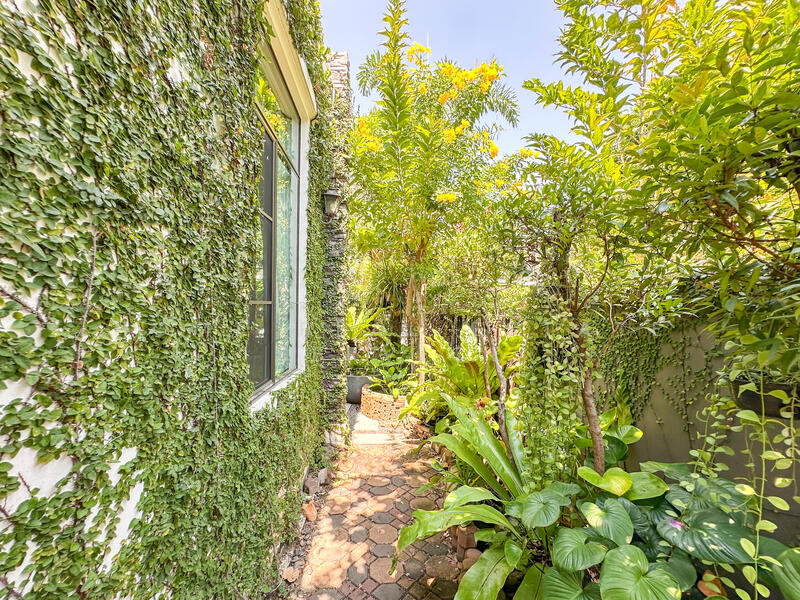 ขาย - Mantana Srinakarin - Bangna : มัณฑนา ศรีนครินทร์ - บางนา, สมุทรปราการ