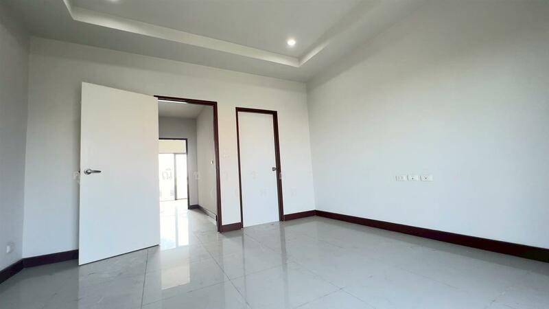 ดิ ไอดอล 5 เพชรเกษม 81 (The idol 5 Phetkasem 81), กรุงเทพ, หนองค้างพลู, หนองแขม, กรุงเทพ, 192 ตร.ม., ตึกแถว-อาคารพาณิชย์ ขาย, โดย คุณ ณิชารดา ทับทิม (เคท), 500147108 - DDproperty.com