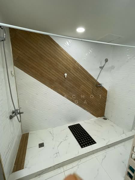 President Park Sukhumvit 24, Bangkok, 99 Sukhumvit 24 Alley, Khlongtoei Nua, Watthana, Bangkok, 3 Bedrooms, 223 sqm, Condo For Rent, by Thanachot Khantigamongun, 500147112 - DDproperty.com