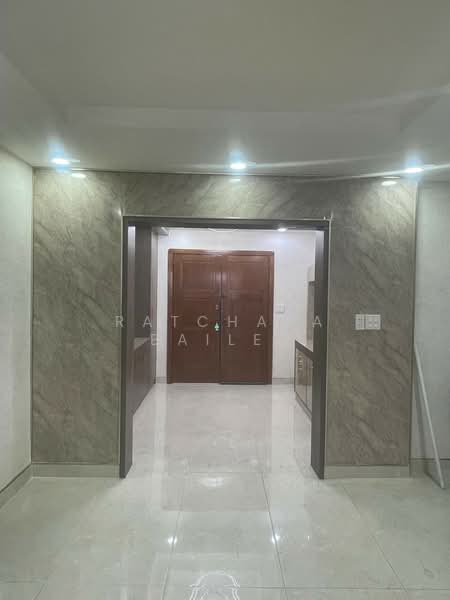 President Park Sukhumvit 24, Bangkok, 99 Sukhumvit 24 Alley, Khlongtoei Nua, Watthana, Bangkok, 3 Bedrooms, 223 sqm, Condo For Rent, by Ratchapa Bailey, 500147149 - DDproperty.com