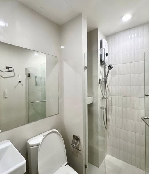 Life Asoke, Bangkok, Asoke-Dindang Road, Bang Kapi, Huai Khwang, Bangkok, 2 Bedrooms, 55 sqm, Condo For Rent, by Ratchapa Bailey, 500147183 - DDproperty.com