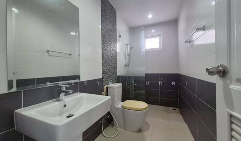 The Living 3 Baan Kluay-Sai Noi, Nonthaburi, Phimonrat, Bang Bua Thong, Nonthaburi, 5 Bedrooms, 250 sqm, Single Detached House For Sale, by ชนะชาติ นนท์ตา, 500147200 - DDproperty.com