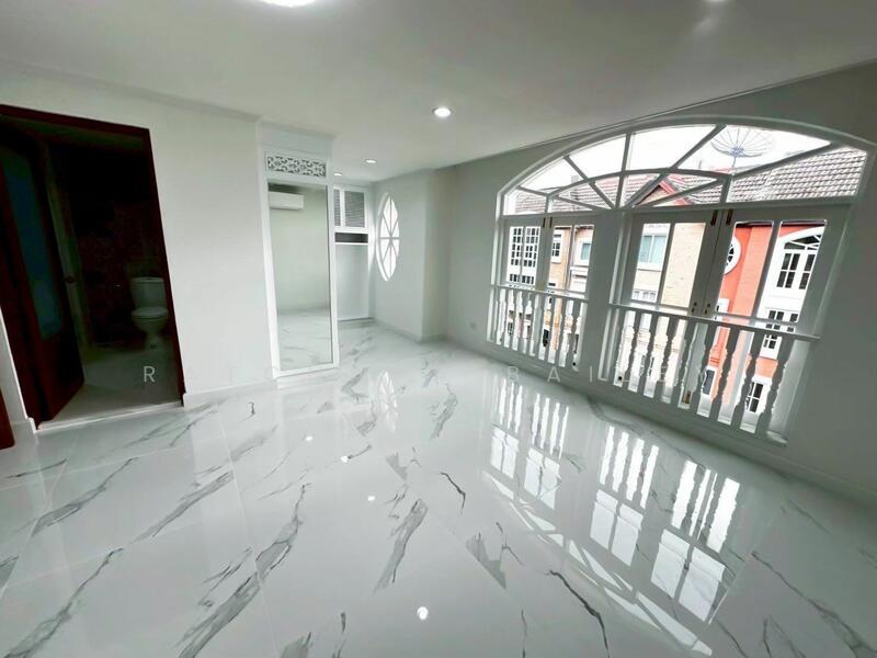 Yenakart Residence, Bangkok, 3 Soi Prasat Suk, Chong Nonsi, Yan Nawa, Bangkok, 4 Bedrooms, 450 sqm, Townhouse For Rent, by Ratchapa Bailey, 500147236 - DDproperty.com