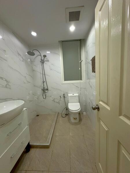 Siri Residence, Bangkok, 21 Soi Sukhumvit 24, Khong Tan, Khlong Toei, Bangkok, 2 Bedrooms, 94 sqm, Condo For Rent, by Suthipong Prucksalai, 500147244 - DDproperty.com