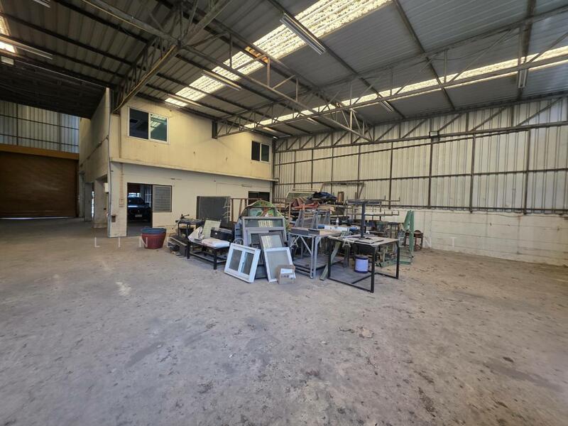 Commercial Building Watcharapol, Bangkok, วัชรพล, Khlong Tanon, Sai Mai, Bangkok, , 180 sqm, Shophouse For Sale, by Line: @katagent, 500147266 - DDproperty.com