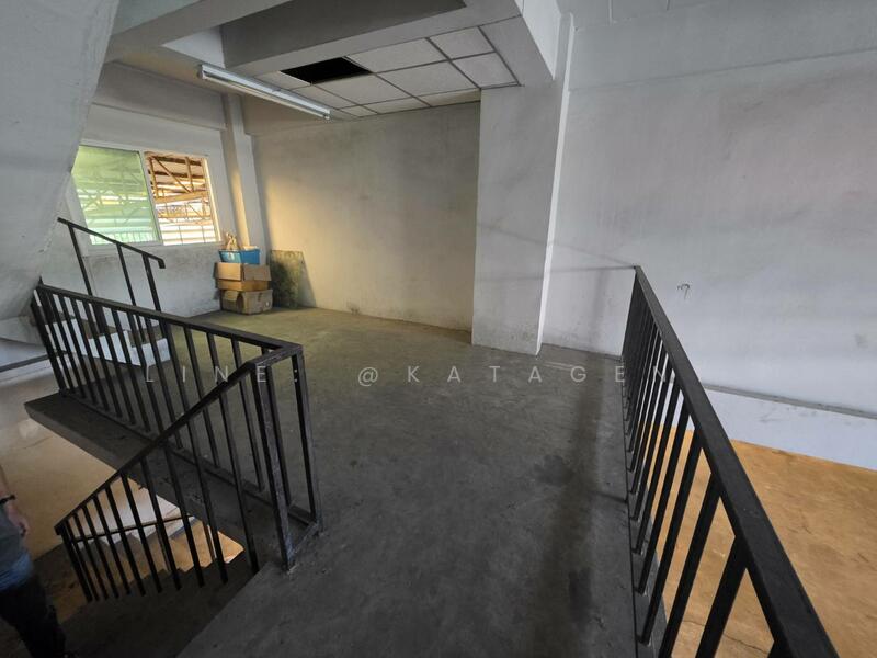 Commercial Building Watcharapol, Bangkok, วัชรพล, Khlong Tanon, Sai Mai, Bangkok, , 180 sqm, Shophouse For Sale, by Line: @katagent, 500147266 - DDproperty.com