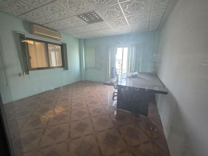Commercial Building Watcharapol, Bangkok, วัชรพล, Khlong Tanon, Sai Mai, Bangkok, , 180 sqm, Shophouse For Sale, by Line: @katagent, 500147266 - DDproperty.com
