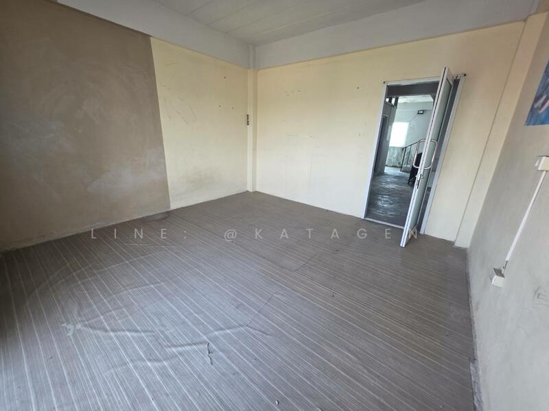 Commercial Building Watcharapol, Bangkok, วัชรพล, Khlong Tanon, Sai Mai, Bangkok, , 180 sqm, Shophouse For Sale, by Line: @katagent, 500147266 - DDproperty.com