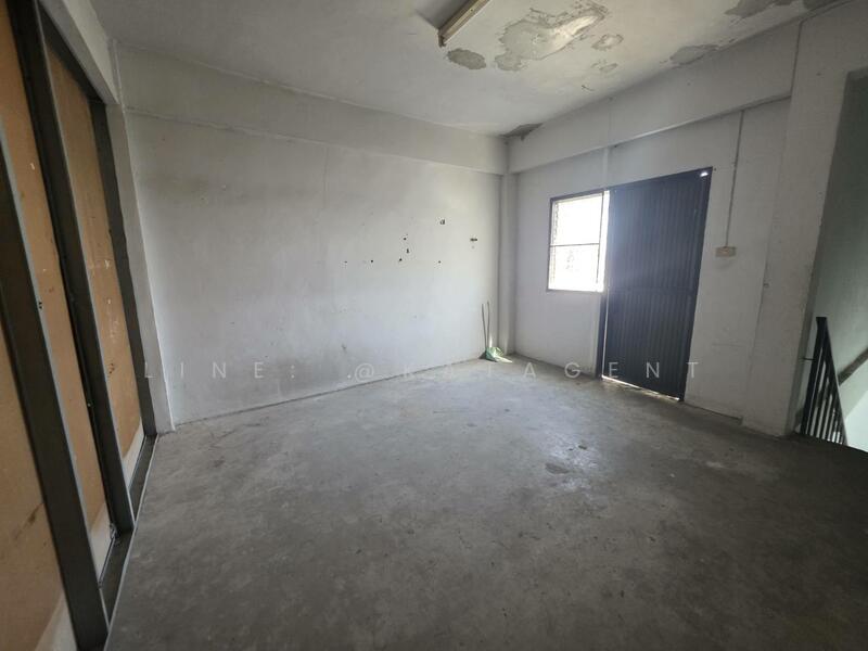 Commercial Building Watcharapol, Bangkok, วัชรพล, Khlong Tanon, Sai Mai, Bangkok, , 180 sqm, Shophouse For Sale, by Line: @katagent, 500147266 - DDproperty.com