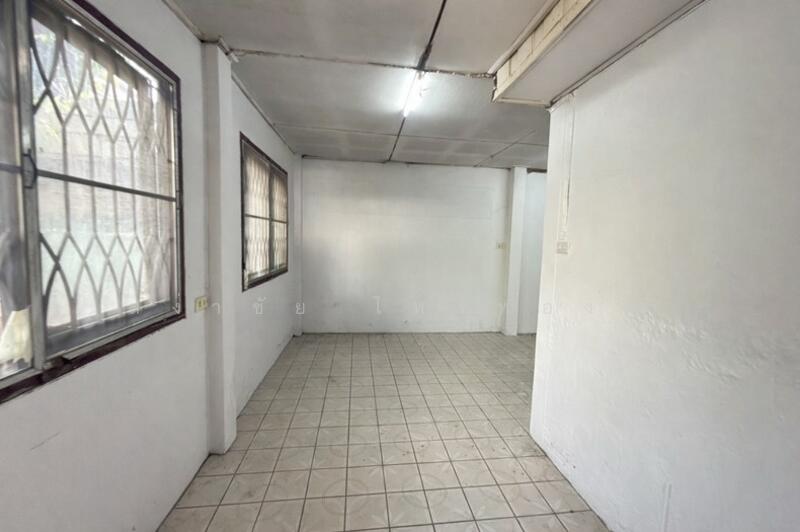 ปิ่นเจริญ 2, Bangkok, ถนนสรงประภา, Si Khan, Don Mueang, Bangkok, 7 Bedrooms, 240 sqm, Semi-Detached House (Twin House) For Sale, by สง่าชัย ไทรทองคำ, 500147311 - DDproperty.com