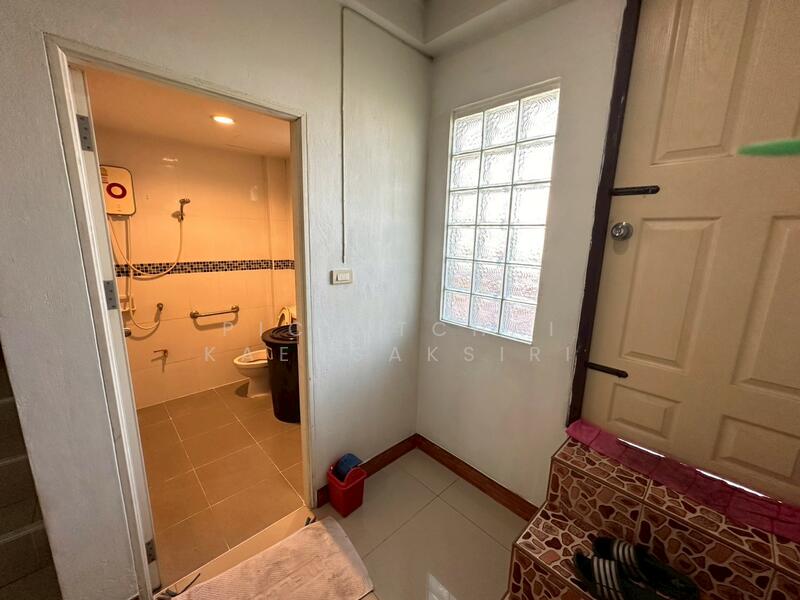 ขายอาคารพาณิชย์ 3 ชั้น ครึ่ง หน้ากรมที่ดินคลองหลวง, ปทุมธานี, คลองหนึ่ง, คลองหลวง, ปทุมธานี, 180 ตร.ม., ทาวน์เฮ้าส์ ขาย, โดย Pichitchai Kaensaksiri, 500147336 - DDproperty.com