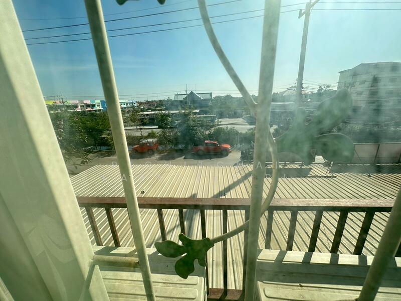 ขายอาคารพาณิชย์ 3 ชั้น ครึ่ง หน้ากรมที่ดินคลองหลวง, ปทุมธานี, คลองหนึ่ง, คลองหลวง, ปทุมธานี, 180 ตร.ม., ทาวน์เฮ้าส์ ขาย, โดย Pichitchai Kaensaksiri, 500147336 - DDproperty.com