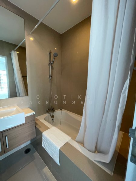 Noble Refine, Bangkok, Soi Sukhumvit 26, Sukhumvit Road, Khong Tan, Khlong Toei, Bangkok, 1 Bedroom, 45 sqm, Condo For Rent, by Chotika   Rakrungrueang, 500147339 - DDproperty.com
