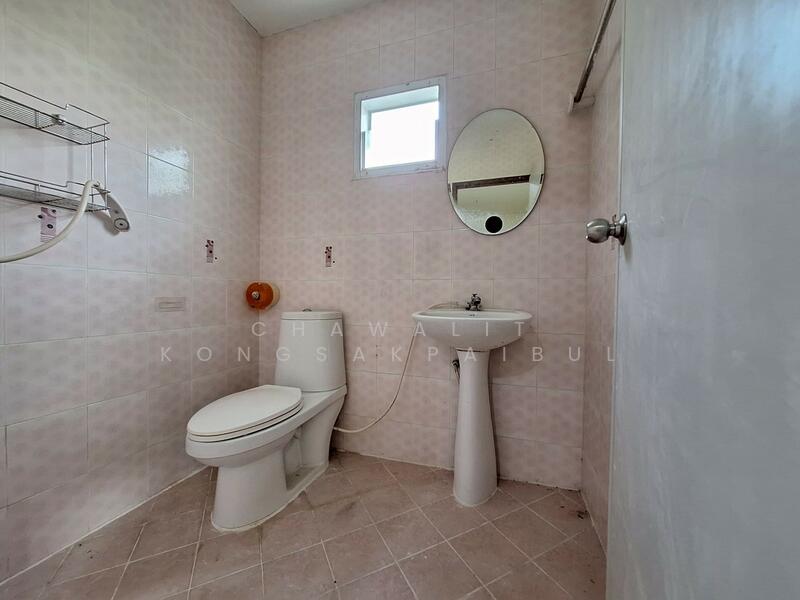 For Sale: 2-story Townhouse, Thanyakan Village, Soi Ekachai 30, Bangkok, กัลปพฤกษ์, Bangkhuntien, Chom Thong, Bangkok, 3 Bedrooms, 120 sqm, Townhouse For Sale, by CHAWALIT KONGSAKPAIBUL, 500147345 - DDproperty.com