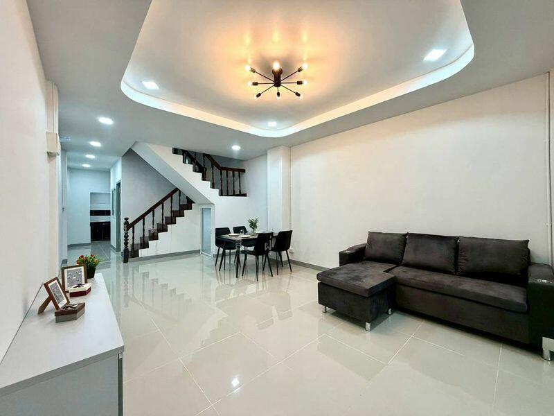 หมู่บ้านอำมาตย์วิลล่า, Nonthaburi, Tha-Sai, Muang Nonthaburi, Nonthaburi, 3 Bedrooms, 72 sqm, Townhouse For Sale, by สรภพ ยอดไชย (สีฝุ่น), 500147358 - DDproperty.com