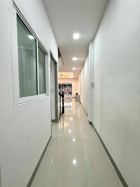 หมู่บ้านอำมาตย์วิลล่า, นนทบุรี, ท่าทราย, เมืองนนทบุรี, นนทบุรี, 72 ตร.ม., ทาวน์เฮ้าส์ ขาย, โดย สรภพ ยอดไชย (สีฝุ่น), 500147358 - DDproperty.com