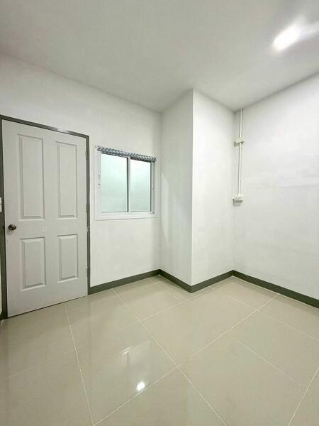 หมู่บ้านอำมาตย์วิลล่า, นนทบุรี, ท่าทราย, เมืองนนทบุรี, นนทบุรี, 72 ตร.ม., ทาวน์เฮ้าส์ ขาย, โดย สรภพ ยอดไชย (สีฝุ่น), 500147358 - DDproperty.com