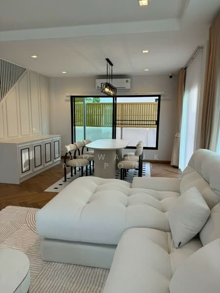 ขาย - Casa Ville Wongwaen-Chatuchot : คาซ่าวิลล์ วงแหวน-จตุโชติ, กรุงเทพ