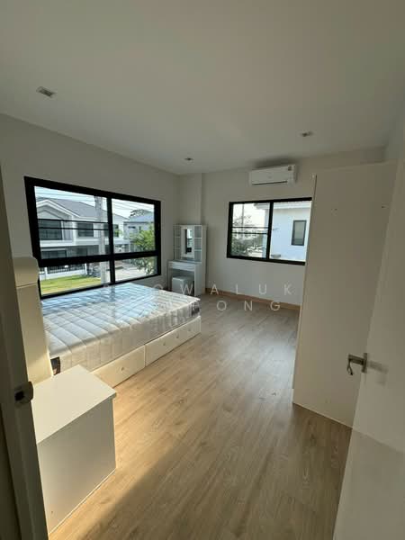 ขาย - Casa Ville Wongwaen-Chatuchot : คาซ่าวิลล์ วงแหวน-จตุโชติ, กรุงเทพ