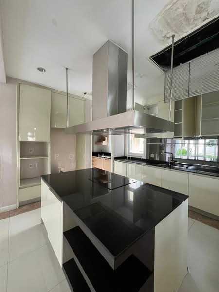 The Royal Residence, Bangkok, Prasert - Manukitch Road, Chorake Bua, Lat Phrao, Bangkok, 6 Bedrooms, 910 sqm, Single Detached House For Sale, by Poomphat Tienthongsakul, 500147388 - DDproperty.com