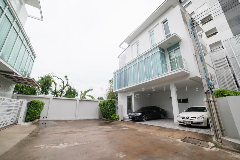 Thiptara Sukhumvit, Bangkok, Nong Bon, Prawet, Bangkok, , 260 sqm, Office Space For Sale, by HOME Real Estate Service, 500147396 - DDproperty.com