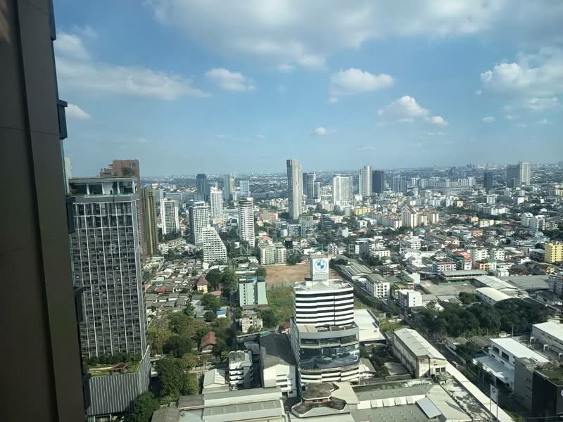 Equinox Phahol Vibha, Bangkok, 345 Paholyothin Road, Jom Phon, Chatuchak, Bangkok, 2 Bedrooms, 63 sqm, Condo For Rent, by Chotika   Rakrungrueang, 500147416 - DDproperty.com