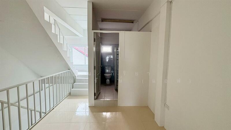 อาคารพาณิชย์ 3.5 ชั้น 20 ตร.ว. อาคารพาณิชย์ ซอยคลองลำเจียก3 ถนนคลองลำเจียก, Bangkok, Khlong Kum, Bueng Kum, Bangkok, , 100 sqm, Shophouse For Sale, by คุณ กิริยา วรรณารักษ์ (แอฟ), 500147432 - DDproperty.com