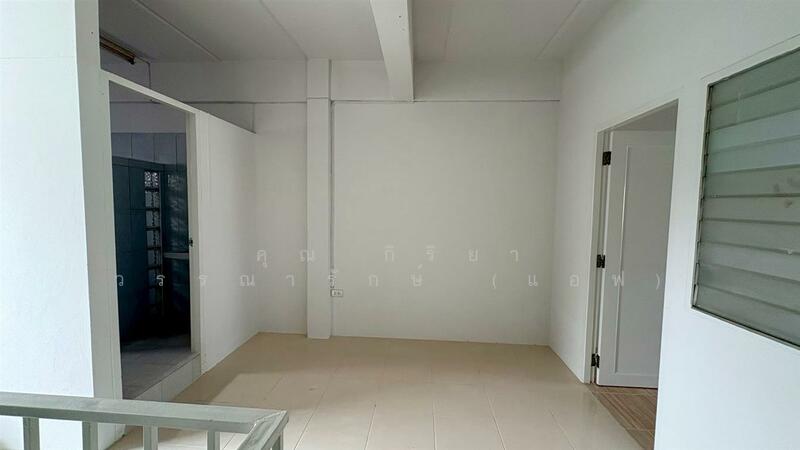 อาคารพาณิชย์ 3.5 ชั้น 20 ตร.ว. อาคารพาณิชย์ ซอยคลองลำเจียก3 ถนนคลองลำเจียก, Bangkok, Khlong Kum, Bueng Kum, Bangkok, , 100 sqm, Shophouse For Sale, by คุณ กิริยา วรรณารักษ์ (แอฟ), 500147432 - DDproperty.com