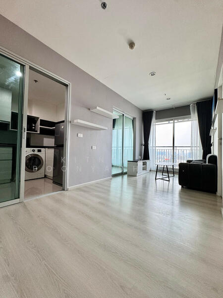 Life Ratchadapisek, Bangkok, 279 Ratchadapisaek Road, Huai Khwang, Huai Khwang, Bangkok, 2 Bedrooms, 46 sqm, Condo For Sale, by Kitnipat Boonyadhammakul, 500147450 - DDproperty.com