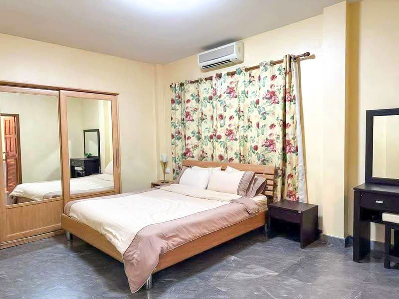 5-Bedroom Pool Villa Near Jomtien Beach – Chaiyapruek, Chon Buri (Pattaya), Nong Pru, Bang Lamung (Pattaya), Chon Buri (Pattaya), 5 Bedrooms, 200 sqm, Villa For Sale, by Chanya Rojana, 500147462 - DDproperty.com