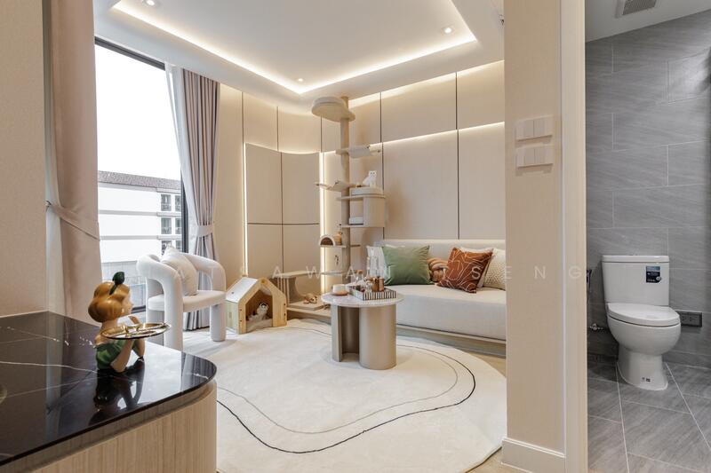 Luxury townhome Forrest Ratchada 18 3.5 - Story townhome for sale on 15.9 millions baths ! Good deal, Bangkok, รัชดา 18, Samsen Nok, Huai Khwang, Bangkok, 3 Bedrooms, 206 sqm, Townhouse For Sale, by Thatsawan Tseng, 500147484 - DDproperty.com