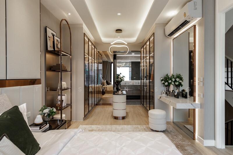 Luxury townhome Forrest Ratchada 18 3.5 - Story townhome for sale on 15.9 millions baths ! Good deal, Bangkok, รัชดา 18, Samsen Nok, Huai Khwang, Bangkok, 3 Bedrooms, 206 sqm, Townhouse For Sale, by Thatsawan Tseng, 500147484 - DDproperty.com