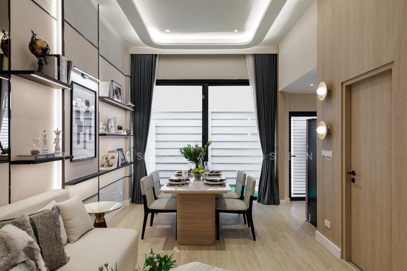 Luxury townhome Forrest Ratchada 18 3.5 - Story townhome for sale on 15.9 millions baths ! Good deal, Bangkok, รัชดา 18, Samsen Nok, Huai Khwang, Bangkok, 3 Bedrooms, 206 sqm, Townhouse For Sale, by Thatsawan Tseng, 500147484 - DDproperty.com