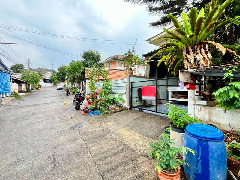 หมู่บ้านธนาวัลย์2 บ่อวิน (Baan Tanawan2), Chon Buri (Pattaya), Bo Win, Si Racha, Chon Buri (Pattaya), 2 Bedrooms, 120 sqm, Semi-Detached House (Twin House) For Sale, by The Best Property ชมพู่, 500147488 - DDproperty.com