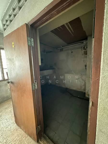 2-BR Townhouse, Bangkok, Chan Kasem, Chatuchak, Bangkok, 2 Bedrooms, 93 sqm, Townhouse For Sale, by Pichamon Boonchit, 500147500 - DDproperty.com