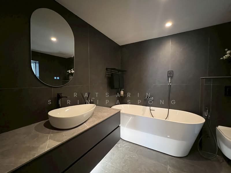 All Seasons Mansion, Bangkok, Soi Ruamrudee, Wireless Road, Lumphini, Pathum Wan, Bangkok, 3 Bedrooms, 178 sqm, Condo For Sale, by Ratsarin Sirinipaspong, 500147501 - DDproperty.com