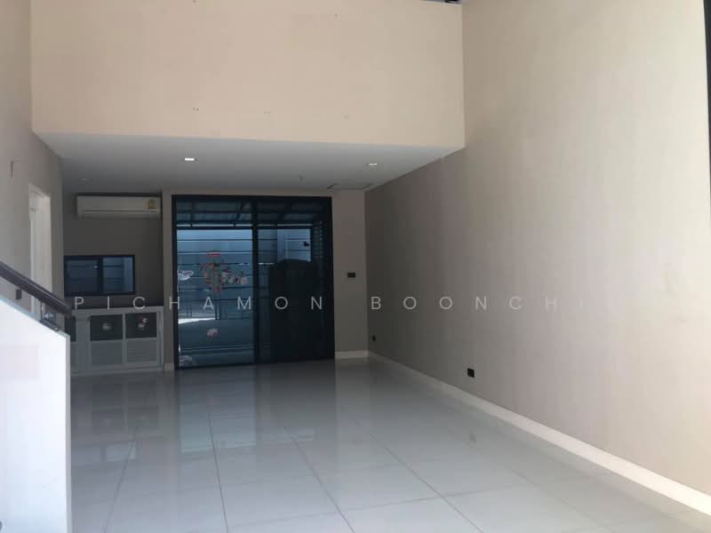 3-BR Townhouse, Bangkok, Anusaowari, Bang Khen, Bangkok, 3 Bedrooms, 88 sqm, Townhouse For Sale, by Pichamon Boonchit, 500147522 - DDproperty.com