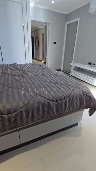 Sukhumvit Living Town, Bangkok, 299 Sukhumvit 21 Road, Khlongtoei Nua, Watthana, Bangkok, 2 Bedrooms, 77 sqm, Condo For Rent, by Kitnipat Boonyadhammakul, 500147570 - DDproperty.com