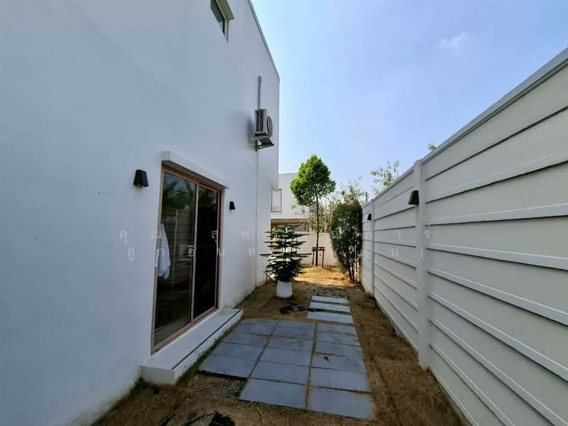 โนระ กาญจนาภิเษก-ราชพฤกษ์ (Nora Kanjanapisek - Ratchapruek), Nonthaburi, Sai Noi, Sai Noi, Nonthaburi, 3 Bedrooms, 120 sqm, Townhouse For Sale, by คุณ สุพรรณิการ์ ลูกอินทร์ (ตูน), 500147592 - DDproperty.com