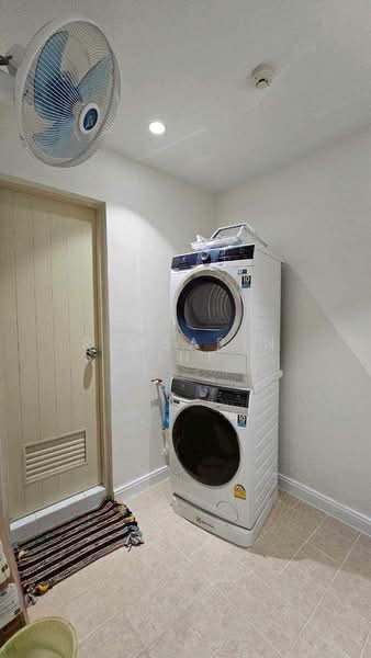 Athenee Residence, Bangkok, 65 Witthayu Road, Lumphini, Pathum Wan, Bangkok, 3 Bedrooms, 189 sqm, Condo For Rent, by Ratsarin Sirinipaspong, 500147603 - DDproperty.com