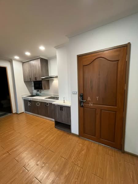 Lumpini Park View, Bangkok, Rama 4, Thung Maha Mek, Sathon, Bangkok, 2 Bedrooms, 95 sqm, Condo For Rent, by Hathairat  Rookphan  , 500147612 - DDproperty.com