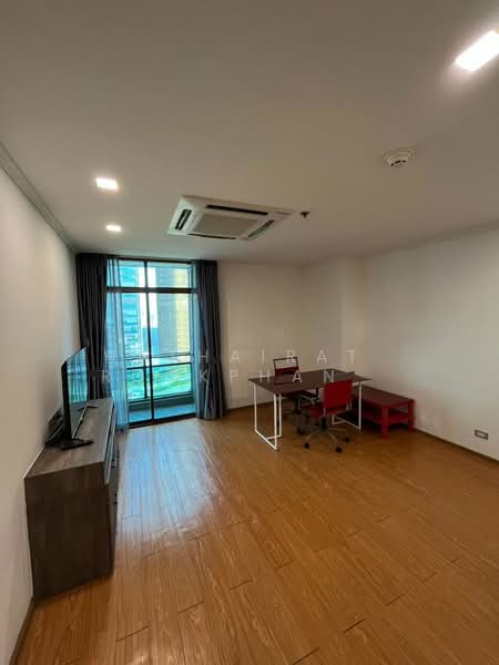 Lumpini Park View, Bangkok, Rama 4, Thung Maha Mek, Sathon, Bangkok, 2 Bedrooms, 95 sqm, Condo For Rent, by Hathairat  Rookphan  , 500147612 - DDproperty.com