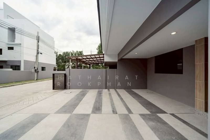 Nirvana DEFINE Krungthep Kreetha, Bangkok, Srinakarin-Romklao Road, Hua Mak, Bang Kapi, Bangkok, 4 Bedrooms, 203 sqm, Townhouse For Rent, by Hathairat  Rookphan  , 500147630 - DDproperty.com