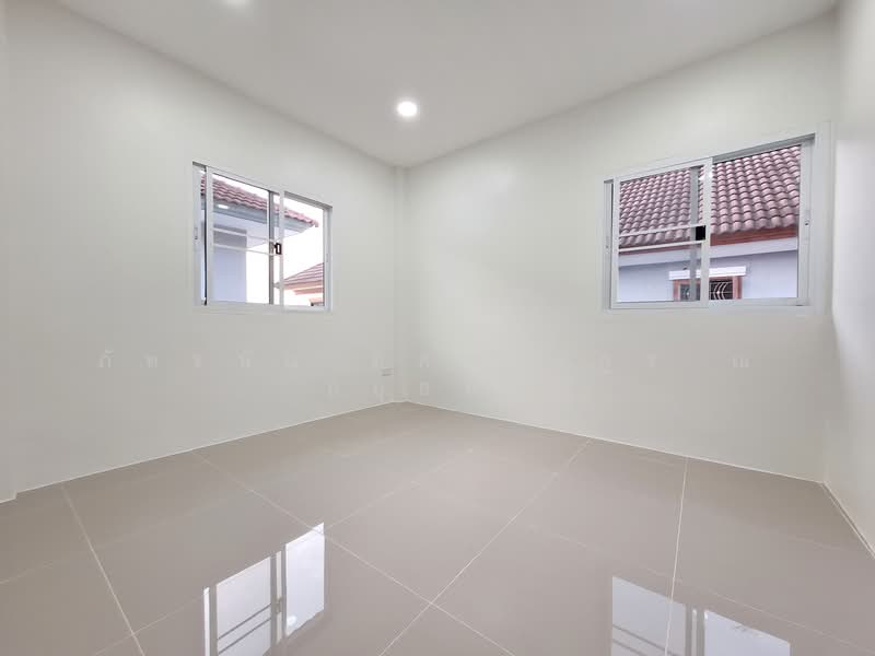 Baan Burirom Rangsit – Klong 4, Pathum Thani, 59 Moo 6, Lat Sawai, Lam Luk Ka, Pathum Thani, 3 Bedrooms, 148 sqm, Semi-Detached House (Twin House) For Sale, by ภัทรนัน อิศรางกูร ณ อยุธยา, 500147676 - DDproperty.com