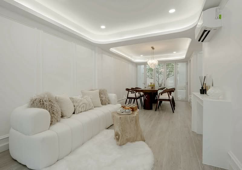 Arti Sukhumvit 71, Bangkok, Sukhumvit 71 Road, Khlong Tan Nua, Watthana, Bangkok, 4 Bedrooms, 250 sqm, Condo For Sale, by Patraporn Kansri, 500147694 - DDproperty.com